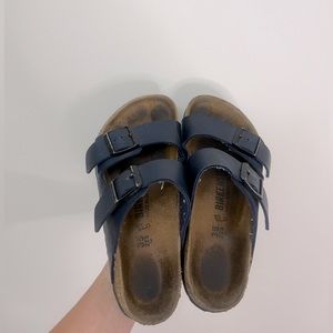 navy blue Arizona Birkenstocks